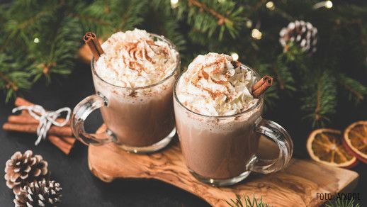 Weihnachtskaffee auch mir "heißer" Schokolade Weihnachten auch mir "heißer" Schokolade